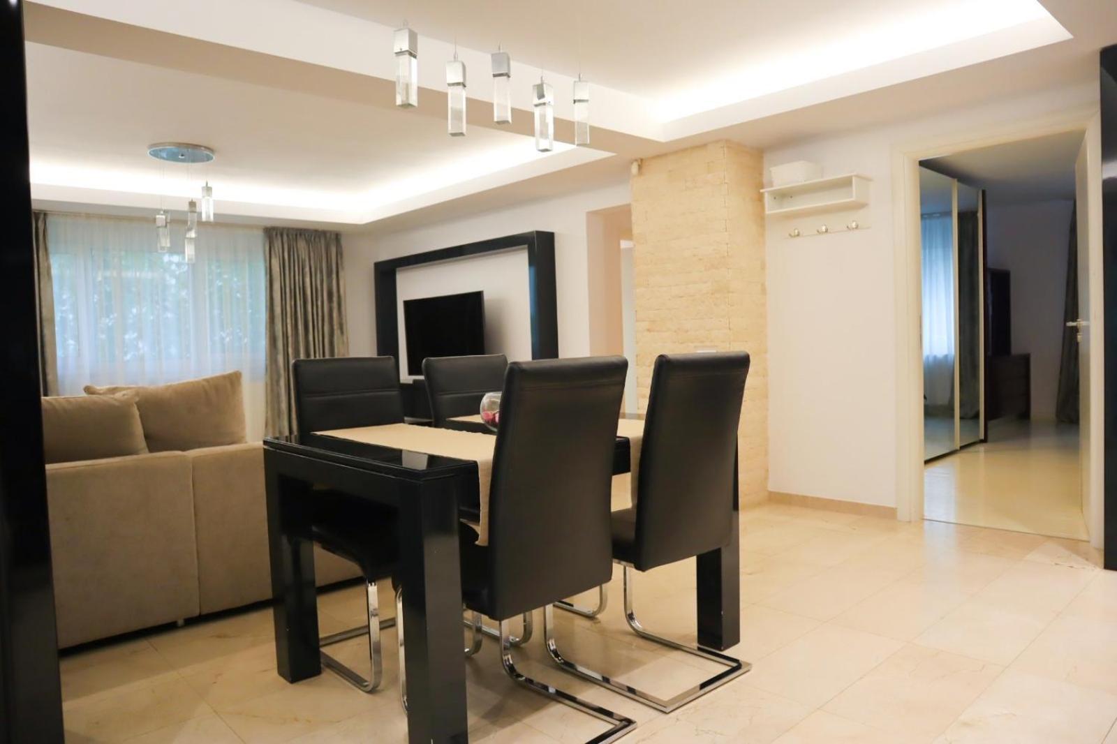 Central Apartament Bulevardul Decebal บูคาเรสต์ ภายนอก รูปภาพ