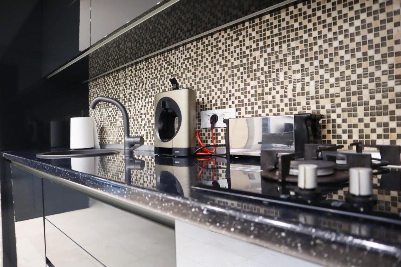 Central Apartament Bulevardul Decebal บูคาเรสต์ ภายนอก รูปภาพ